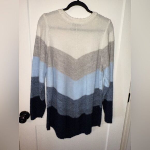 I N STUDIO BRAND WOMENS PLUS SIZE SWEATER - Picture 4 of 4